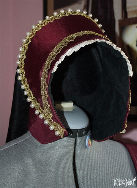 french hood tudor style